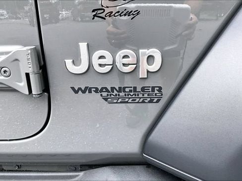 Used 2019 Jeep Wrangler Unlimited Sport S AWD/4WD image 31