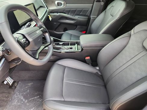 New 2026 Kia Sorento SX image 9