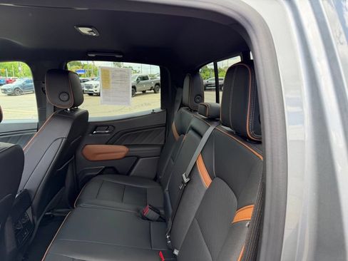 Certified 2023 GMC Canyon AT4 w/ AT4 Premium Package AWD/4WD image 10