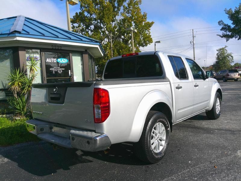 Used 2015 Nissan Frontier SV w/ SV Value Truck Package RWD image 5