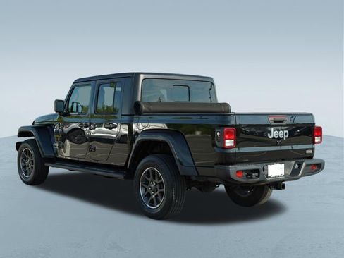Used 2022 Jeep Gladiator Overland w/ Popular Equipment Package AWD/4WD image 6
