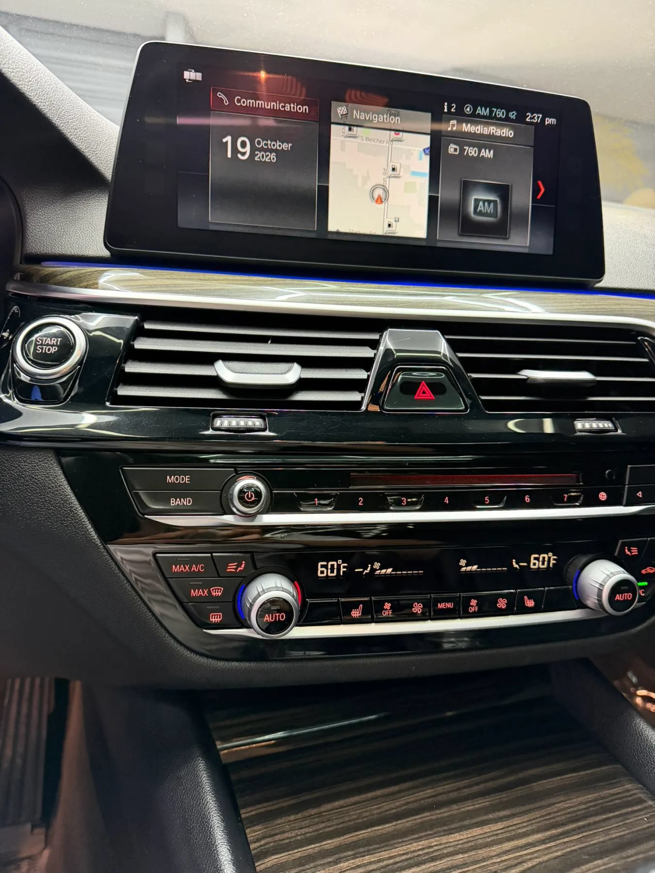 Used 2018 BMW 530e w/ Premium Package 2 RWD image 18