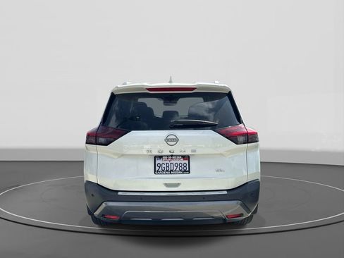 Used 2023 Nissan Rogue SL w/ SL Premium Package FWD image 6