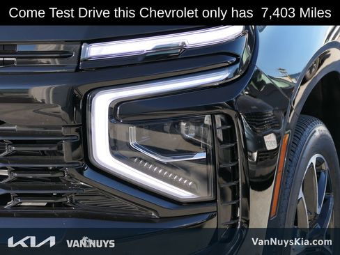 Used 2025 Chevrolet Suburban RST w/ Sun And Tow Package image 9