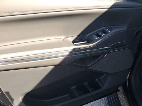 New 2025 Lincoln Navigator Reserve w/ Jet Appearance Package image 17