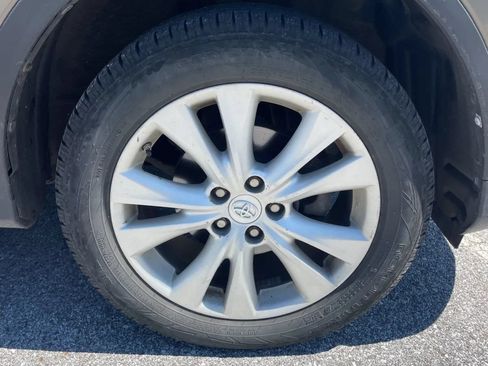 Used 2013 Toyota RAV4 Limited AWD/4WD image 18
