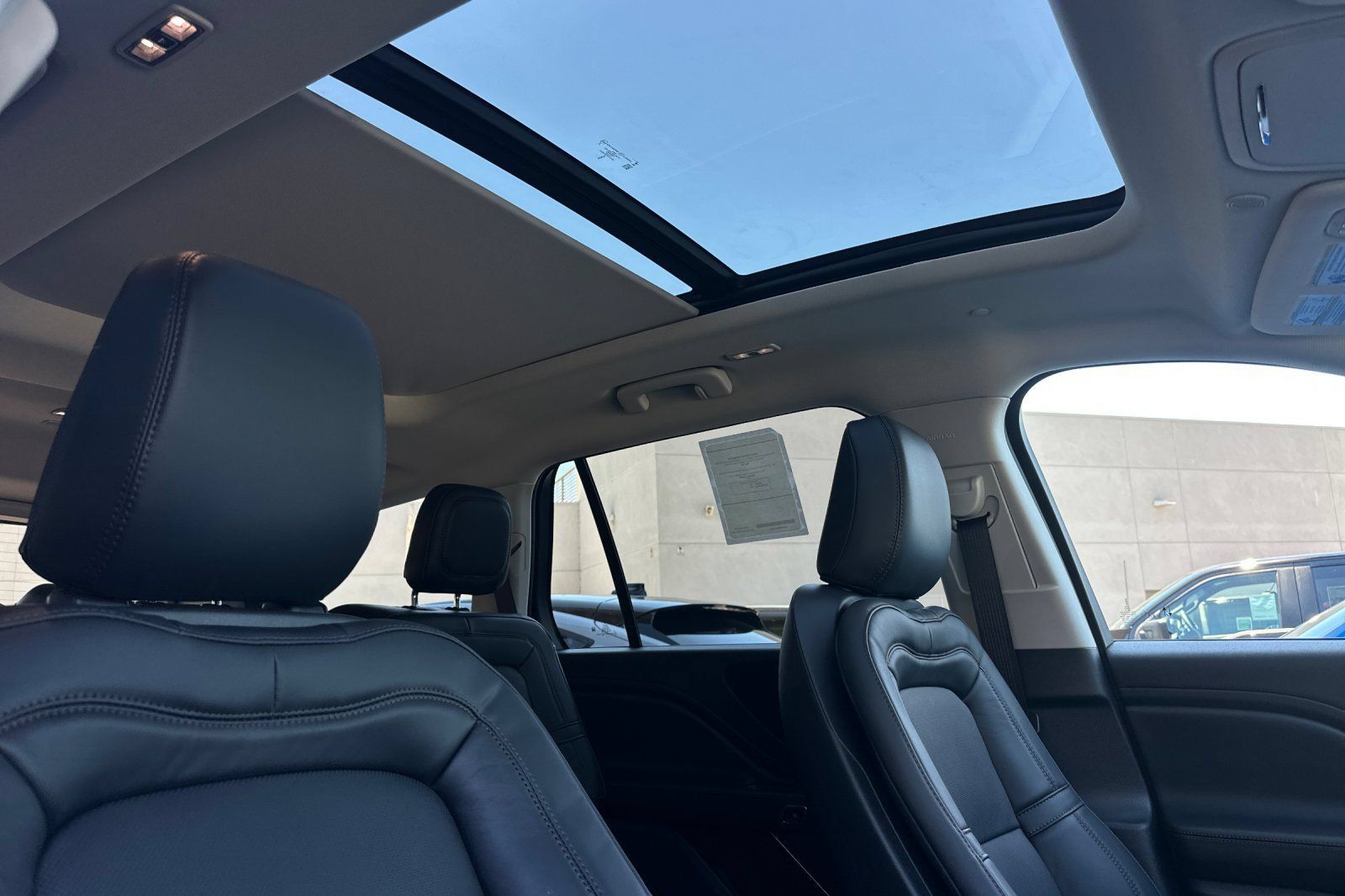 New 2026 Lincoln Aviator Reserve w/ Illumination Package RWD image 17