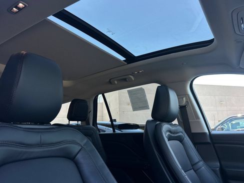 New 2026 Lincoln Aviator Reserve w/ Illumination Package RWD image 17