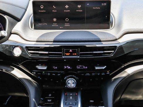 Used 2023 Acura MDX SH-AWD w/ Advance Package image 17