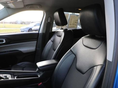 Used 2022 Jeep Compass Latitude image 20