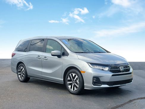 Certified 2026 Honda Odyssey EX-L image 1
