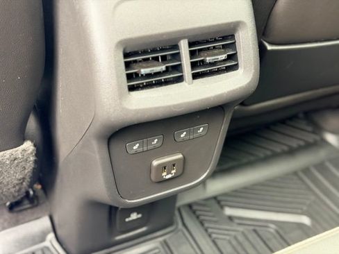 Used 2020 GMC Terrain Denali w/ Denali Premium Package FWD image 25