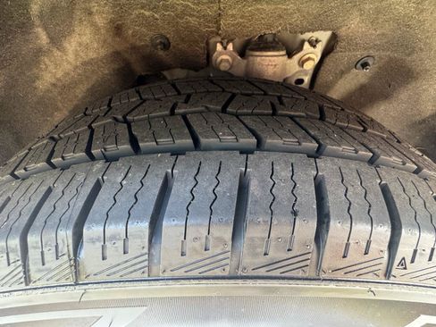 Used 2020 Ford Explorer Limited AWD/4WD image 27