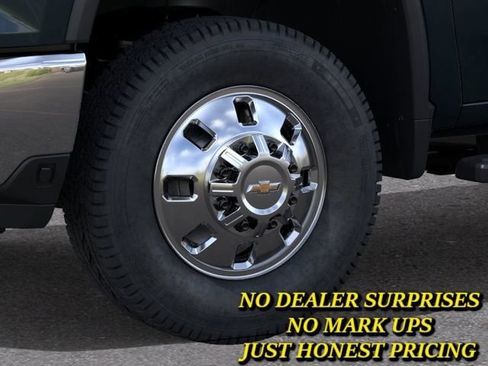 New 2026 Chevrolet Silverado 3500 LT w/ Texas Edition AWD/4WD image 9