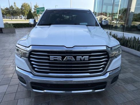 Used 2025 RAM 1500 Laramie AWD/4WD image 7