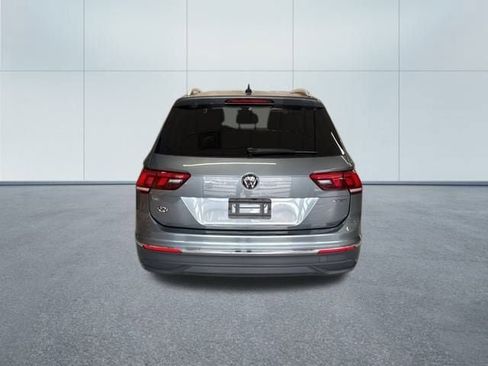 Used 2024 Volkswagen Tiguan SE image 5