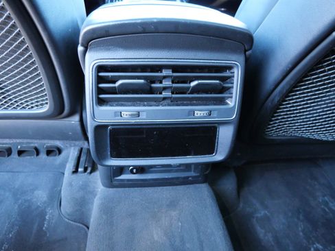 Used 2022 Audi Q7 3.0T Prestige image 18