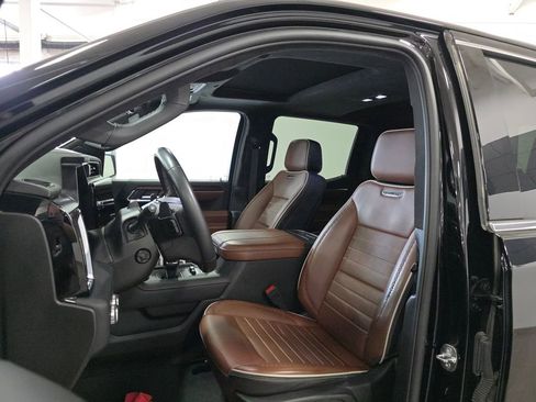 Used 2024 GMC Sierra 1500 Denali Ultimate image 9