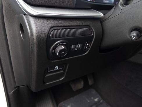Used 2024 Jeep Wagoneer Series II AWD/4WD image 13