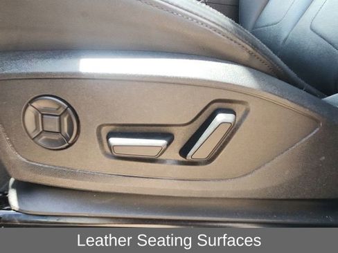 Used 2025 Audi Q3 2.0T Premium AWD/4WD image 12