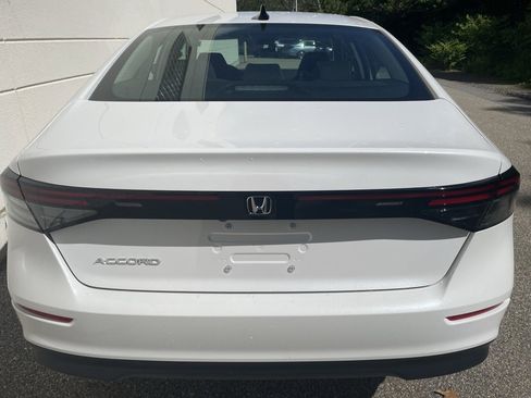 New 2025 Honda Accord SE image 9