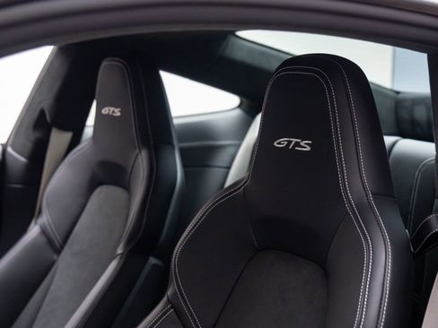 Certified 2022 Porsche 911 Carrera GTS image 17