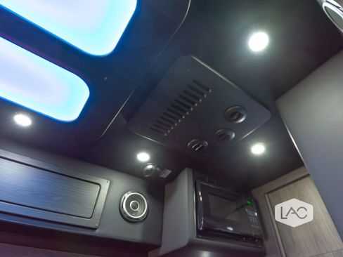 Used 2025 Mercedes-Benz Sprinter 3500 image 15