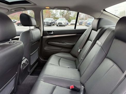 Used 2015 INFINITI Q40 AWD w/ Navigation Package image 17