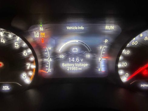 Used 2023 Jeep Compass Latitude image 36