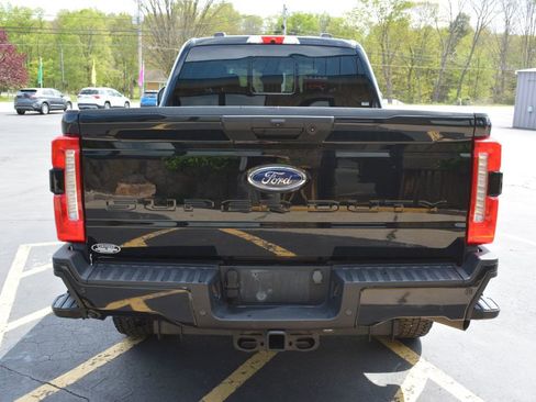 Used 2024 Ford F250 XL w/ STX Appearance Package AWD/4WD image 4