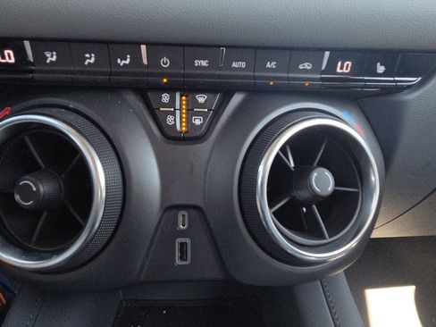 Used 2022 Chevrolet Blazer LT image 33