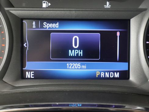Used 2022 Buick Encore Preferred w/ Safety Package AWD/4WD image 33