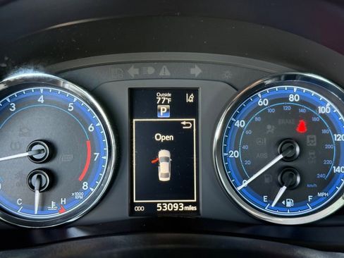 Certified 2018 Toyota Corolla XSE image 26