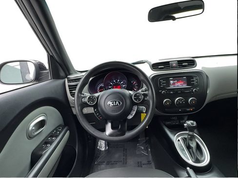 Used 2014 Kia Soul + w/ UVO w/Eservices Package FWD image 33