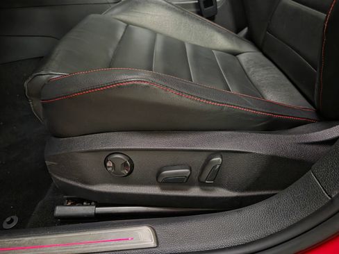 Used 2016 Volkswagen GTI Autobahn w/ Lighting Package (SEL) FWD image 15