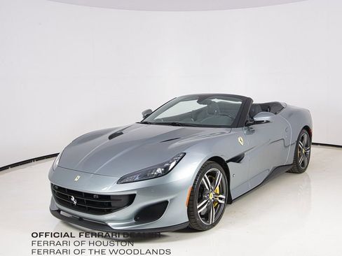 Used 2019 Ferrari Portofino image 6