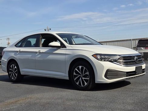 Used 2022 Volkswagen Jetta S FWD image 7