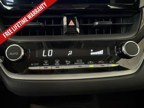 Used 2023 Toyota Corolla LE FWD image 32