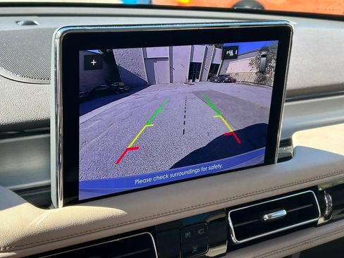 Used 2023 Lincoln Aviator 2WD image 7