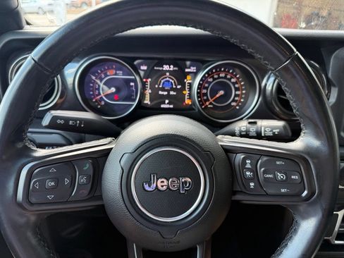 Used 2021 Jeep Wrangler Unlimited Sport AWD/4WD image 40