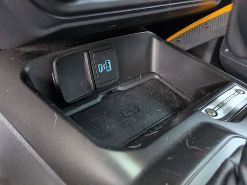 Used 2023 Ford Bronco Badlands image 28