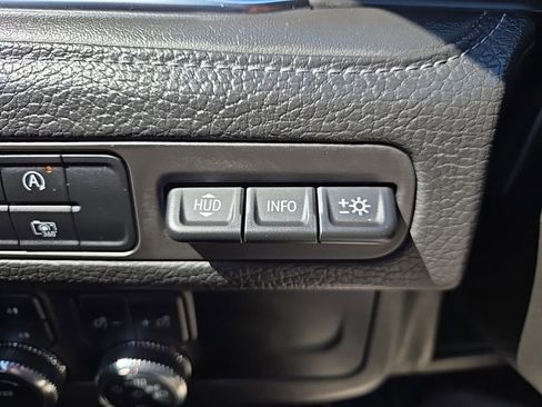 Used 2024 GMC Yukon Denali AWD/4WD image 22