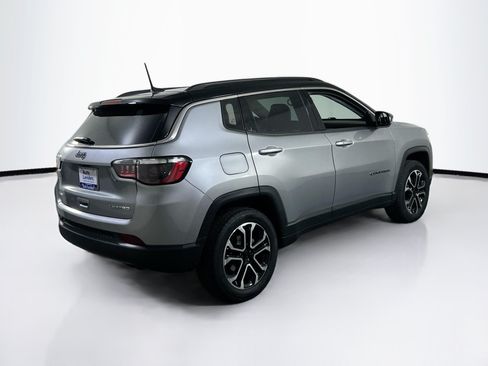 Used 2022 Jeep Compass Limited w/ Sun and Sound Group AWD/4WD image 5