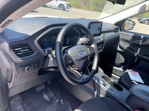 Used 2025 Ford Escape Active AWD/4WD image 8