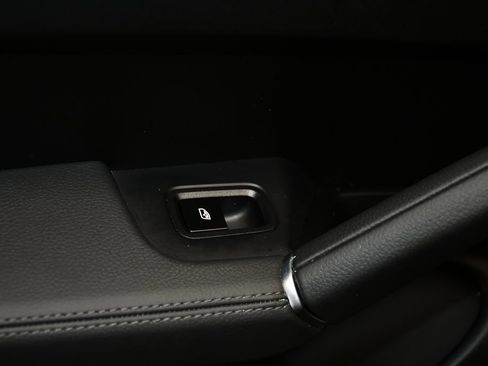 Certified 2023 Porsche Cayenne Platinum Edition AWD/4WD image 23