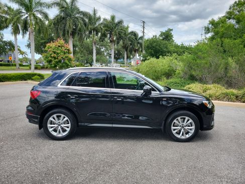 Certified 2024 Audi Q3 2.0T Premium AWD/4WD image 3