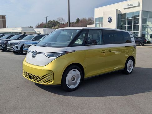 New 2025 Volkswagen ID. Buzz 1st Edition image 7