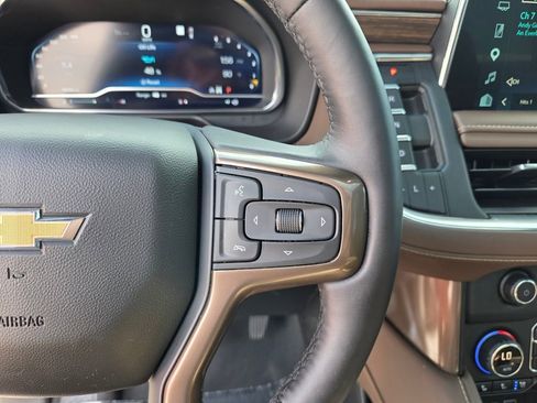 Used 2022 Chevrolet Suburban High Country AWD/4WD image 34
