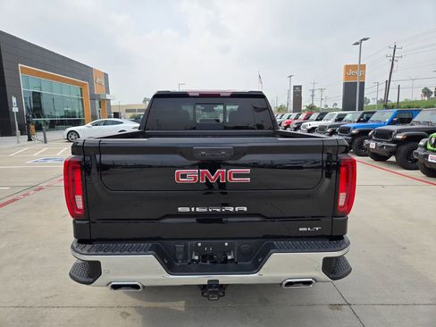 Used 2024 GMC Sierra 1500 SLT AWD/4WD image 4