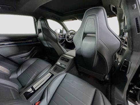 New 2026 Porsche Panamera Turbo image 30